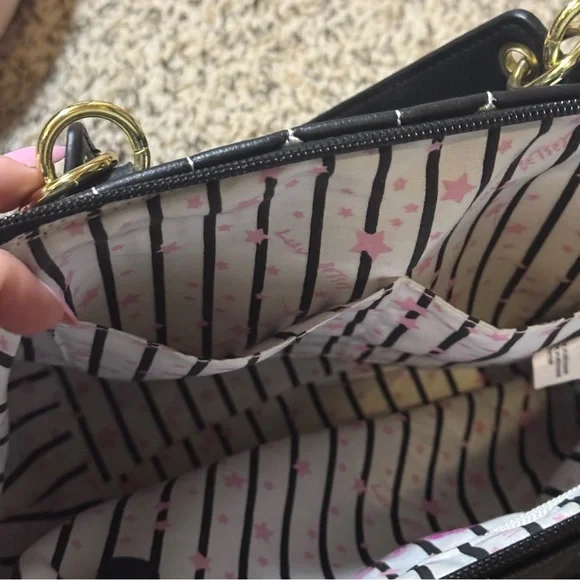 Betsy Johnson Rainbow Black Quilted Heart Satchel Handbag Purse Women’s - Picture 11 of 12